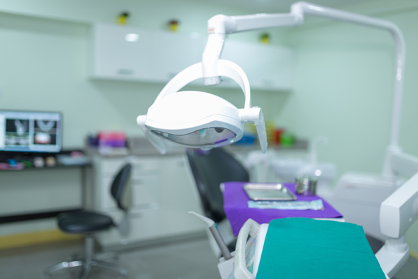 When To Visit An Emergency Dentist